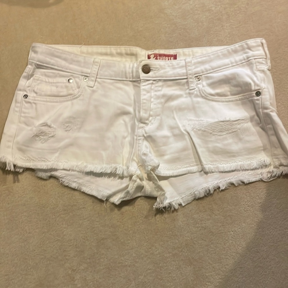 H&M white cutoff shorts in size 14